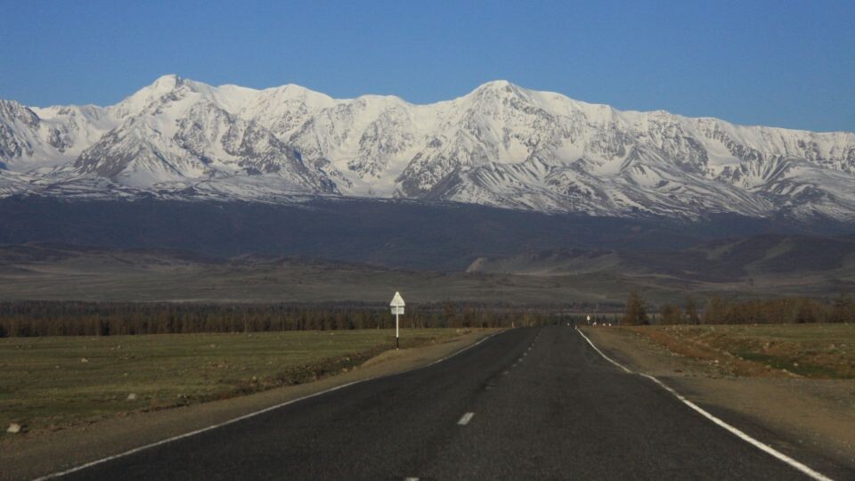    Горный Алтай. Чуйский тракт. Источник: Олег Укладов