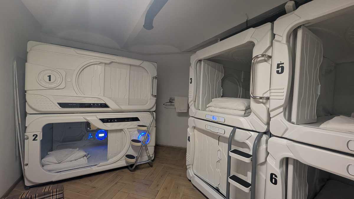 Здесь и далеко фото автора. Капсулы для сна 