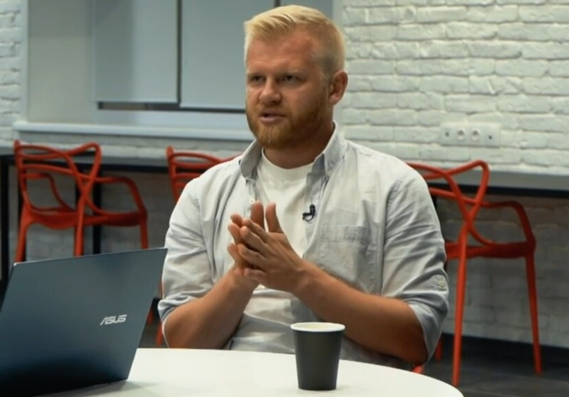    У основанной Артемом Волковым сети "Калина-Малина" закрылись 3 магазина. Фото: стопкадр YouTube