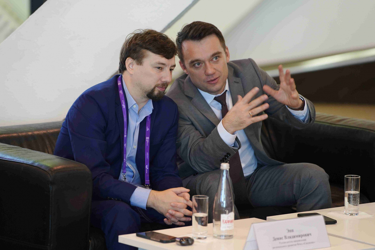 Директор Новосибирского областного инновационного фонда на Сибирской венчурной ярмарки 2025