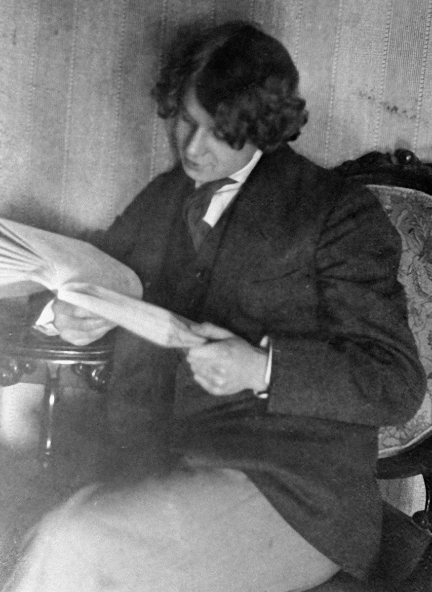    В этот период Есенин увлёкся идеями социал-демократической партии и вёл агитационную работу. Его стихотворения печатались в газете большевиков «Путь правды» и детском журнале «Мирок» / РИА Новости