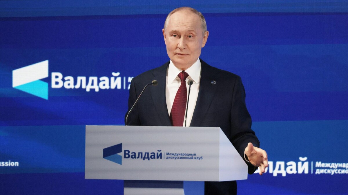 Президент РФ Владимир Путин выступил на пленарной сессии XXII Ежегодного заседания Международного дискуссионного клуба "Валдай"
© POOL