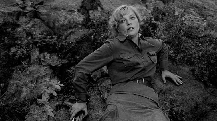    Кадр из х/ф "А зори здесь тихие", режиссёр Станислав Ростоцкий, кинокомпания Центральная Киностудия детских и юношеских фильмов имени М. Горького, 1972 г.