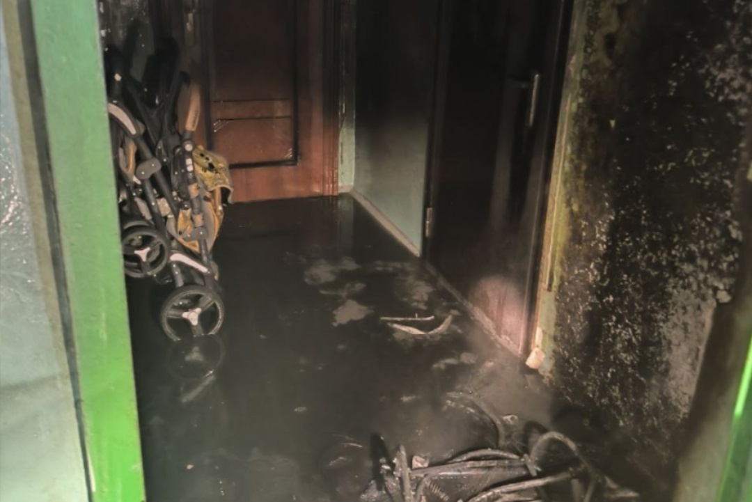    В Нижневартовске неосторожность при курении привела к эвакуации многоквартирного дома