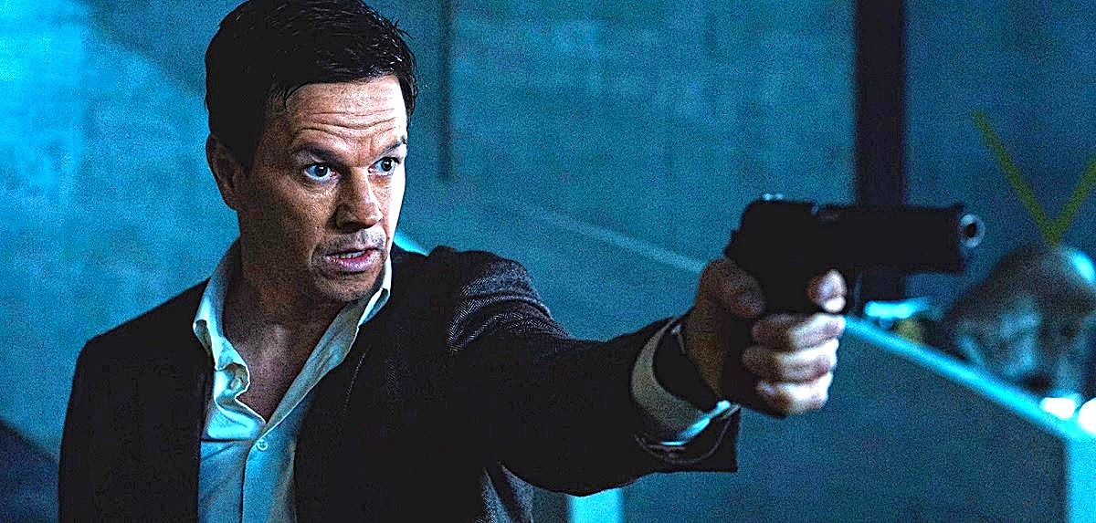 И снова классический Марк Уолберг, но... Но вот не удаётся развидеть его в роли плешивого маньяка из последнего фильма Мэла Гибсона.