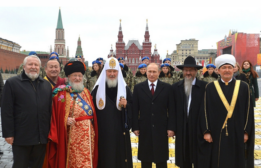 В РФ ещё есть и тесная связка светской власти и религиозной.