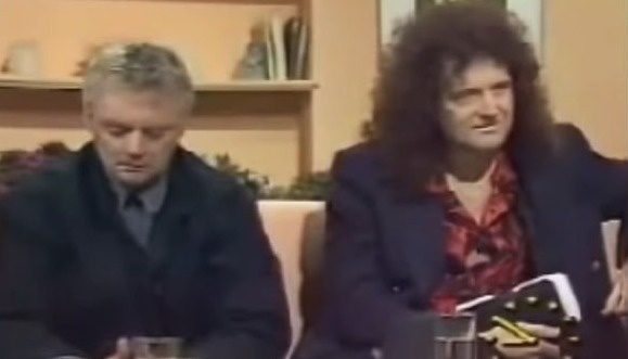 Роджер Тейлор и Брайан Мэй выступили с резкой критикой журналистов неделю спустя после ухода Фредди