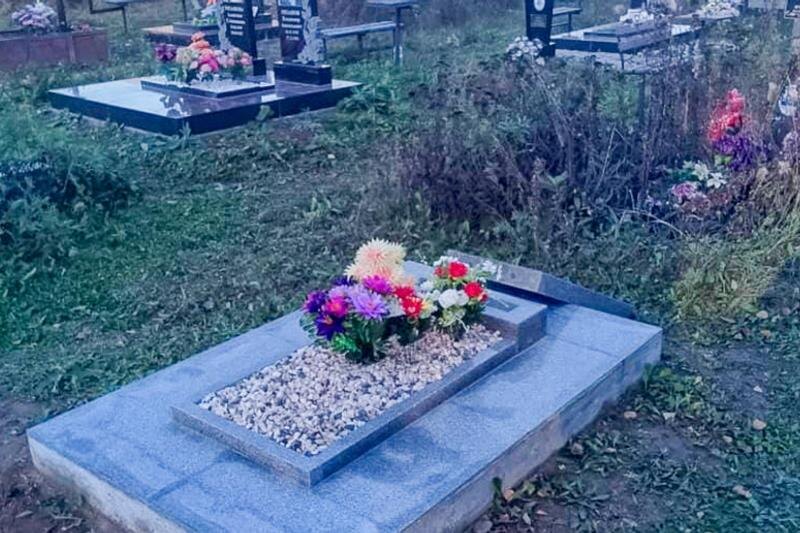    Валерий Горелых. Поврежденная могила