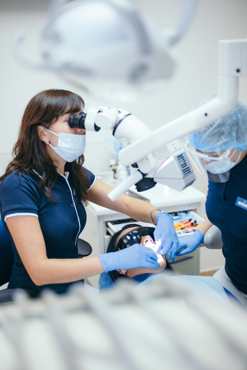 Фотография взята с сайта стоматологии Дмитрович Фэмили https://www.dmitrovich.ru/