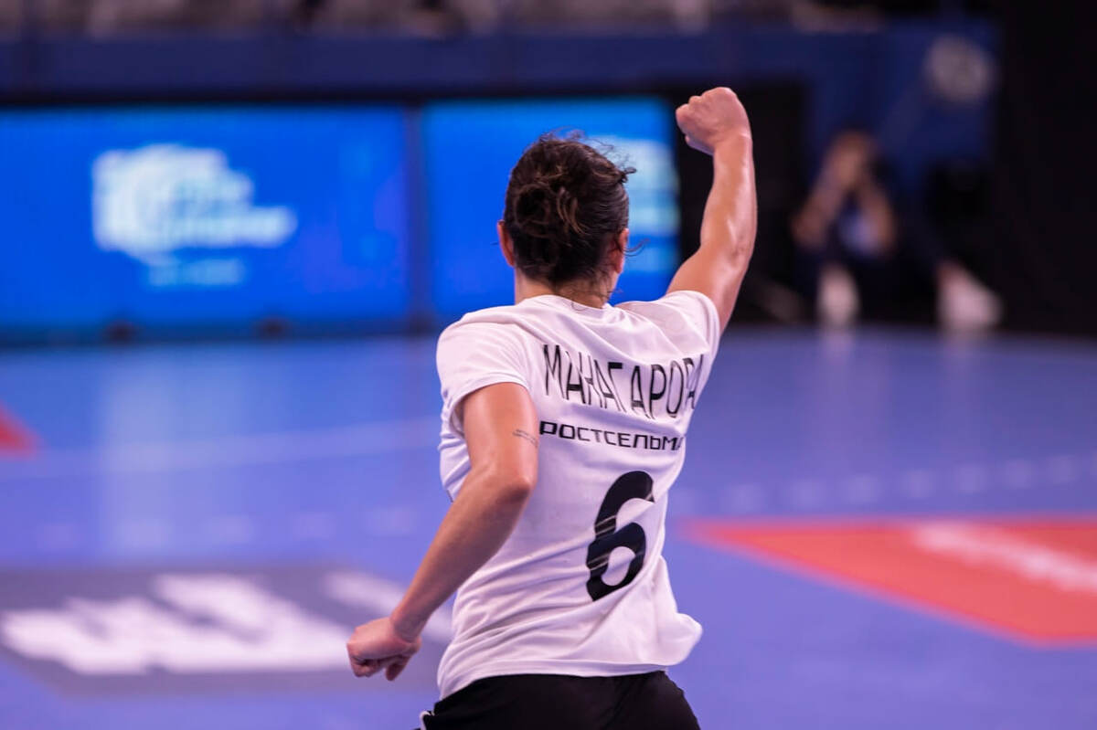    Фирменное празднование номера 6