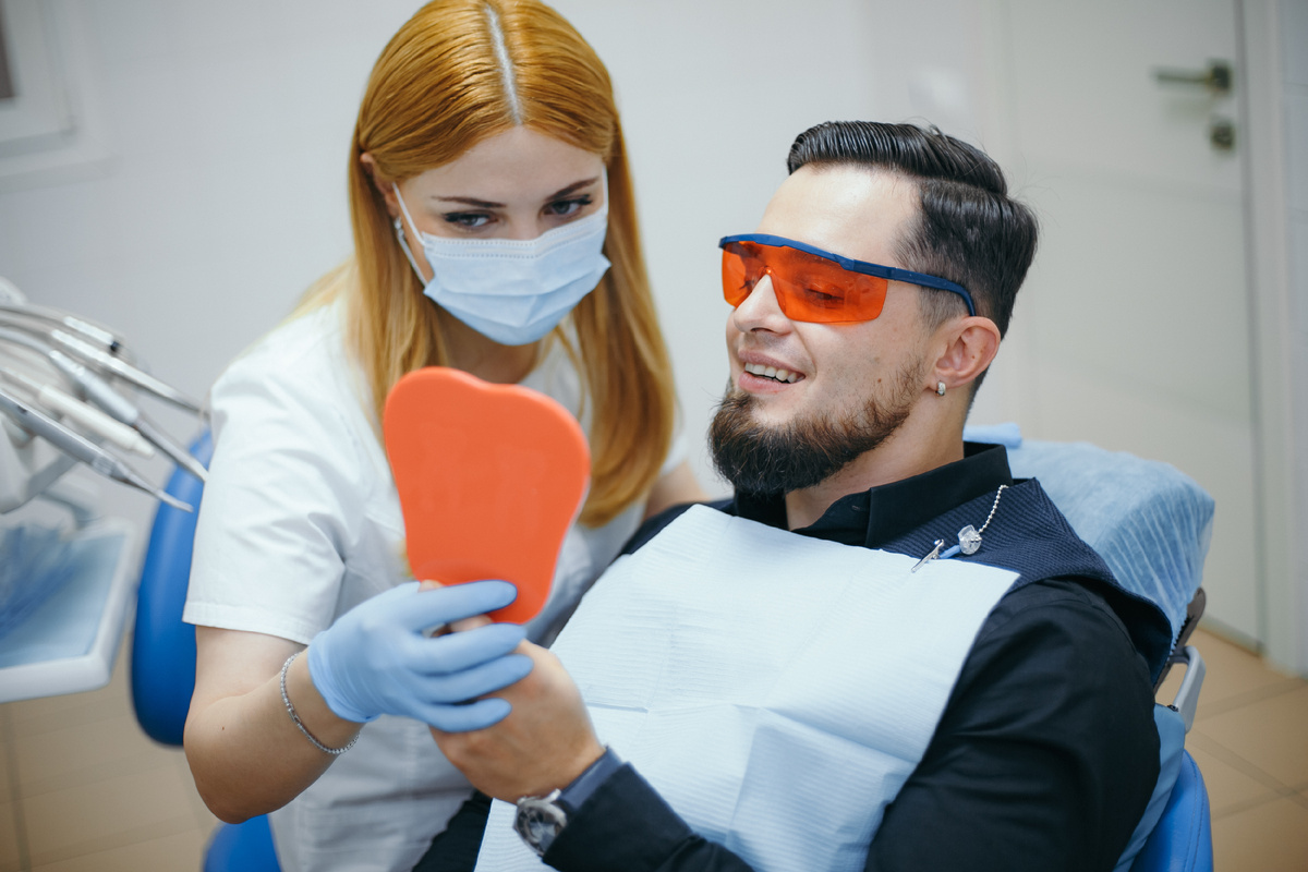 Фотография взята с сайта стоматологии Дмитрович Фэмили https://www.dmitrovich.ru/