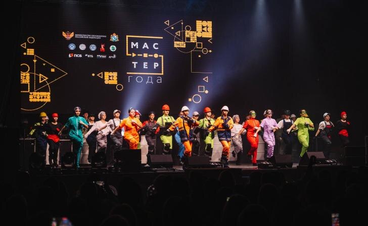    тг А. Хинштейн