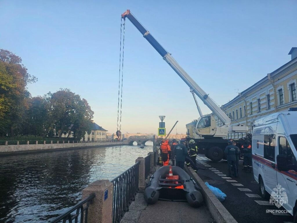     Фото: пресс-служба ГУ МЧС РФ по Петербургу
📷    Фото: пресс-служба ГУ МЧС РФ по Петербургу
📷    Фото: пресс-служба ГУ МЧС РФ по Петербургу
📷    Фото: пресс-служба ГУ МЧС РФ по Петербургу
📷    Фото: пресс-служба ГУ МЧС РФ по Петербургу
📷    Фото: пресс-служба ГУ МЧС РФ по Петербургу
📷    Фото: пресс-служба ГУ МЧС РФ по Петербургу
