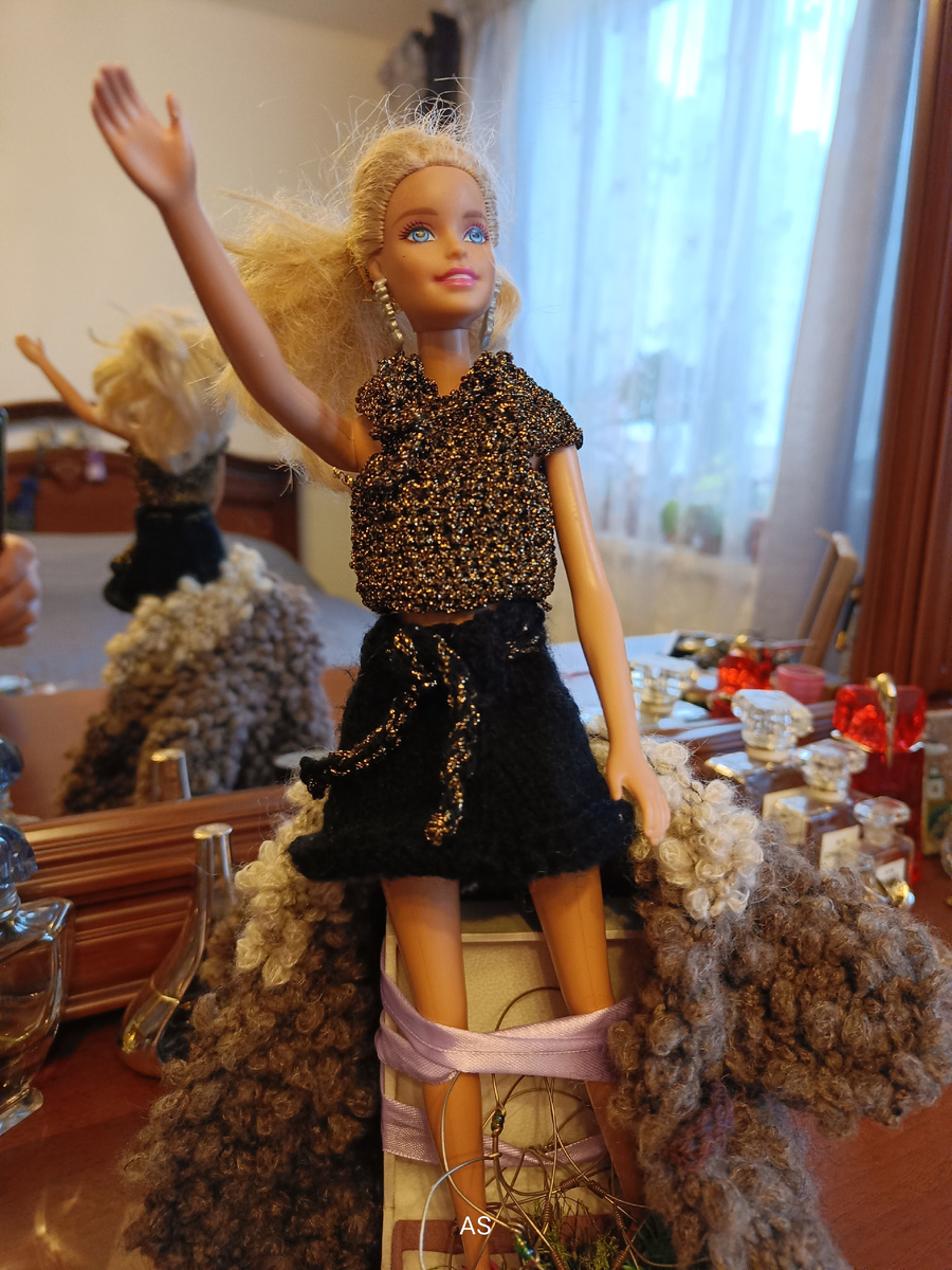 «Бабушка, одень куклу»: Гардероб для прогулок в Преображенском парке. Листайте