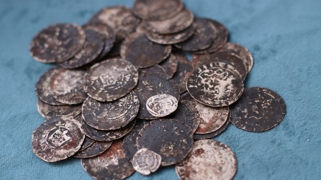 «Средневековый доллар» и не только: в Смоленске нашли редчайший клад XV века