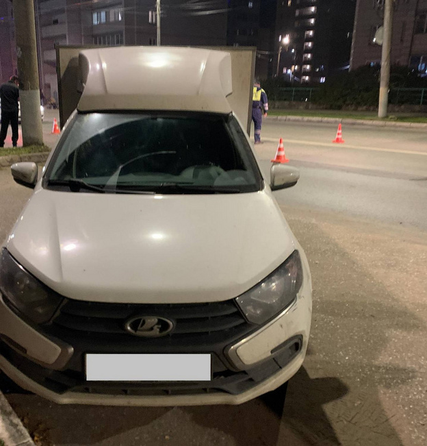    В Кирове на Щорса водитель «Лады» сбил девушку-мотоциклиста