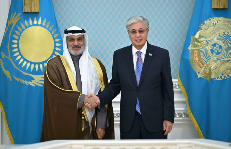 Президент Казахстана встретился с генеральным секретарем ОПЕК Хайтамом аль-Гаисом.