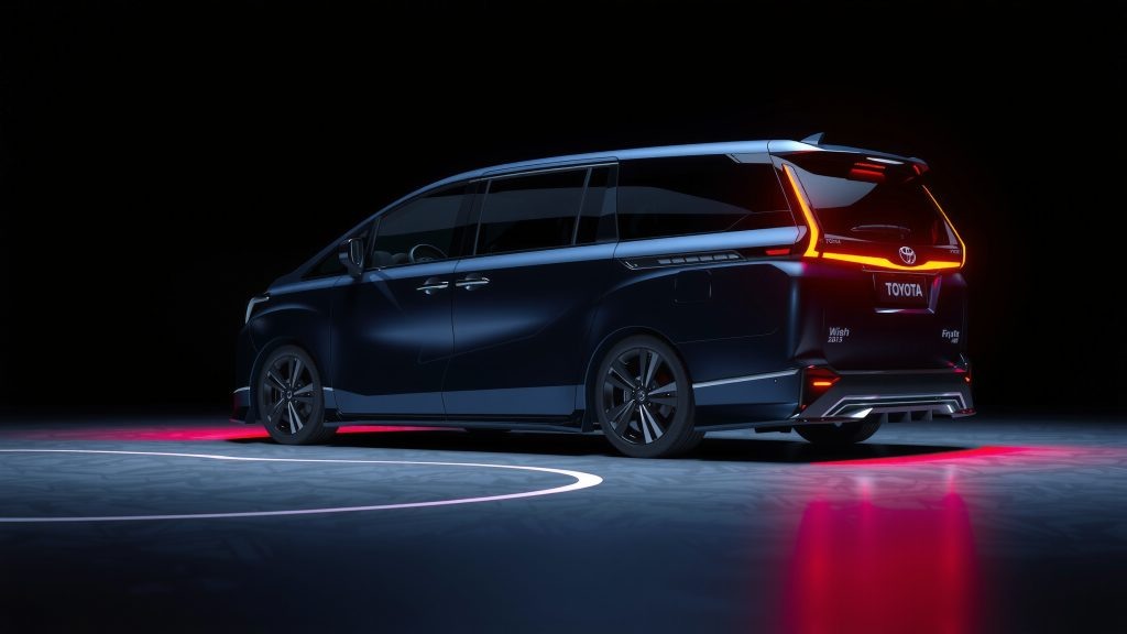    Toyota Wish 2025: Как низкий минивэн сочетает стиль и функциональность