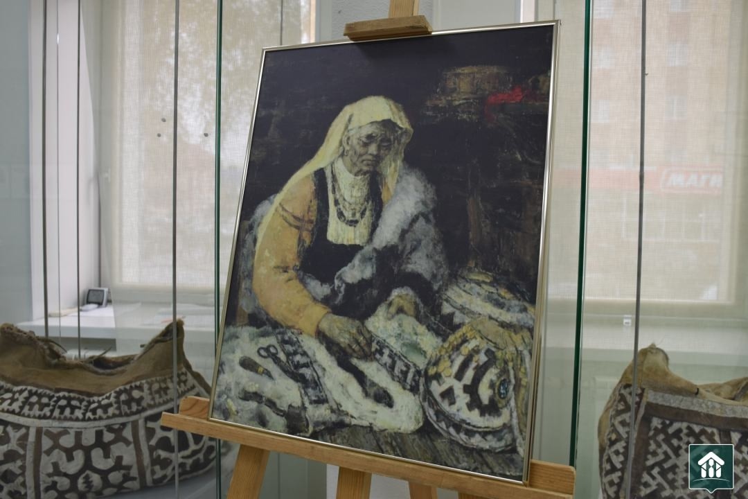    В Ханты-Мансийске открылась выставка «Рукодельные сумки обско-угорских мастериц»