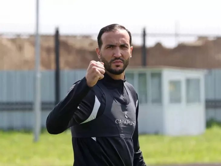    Надер Гандри – новый особенный игрок в РПЛ. Неужели раздавит и Джона Кордобу? Фото #1