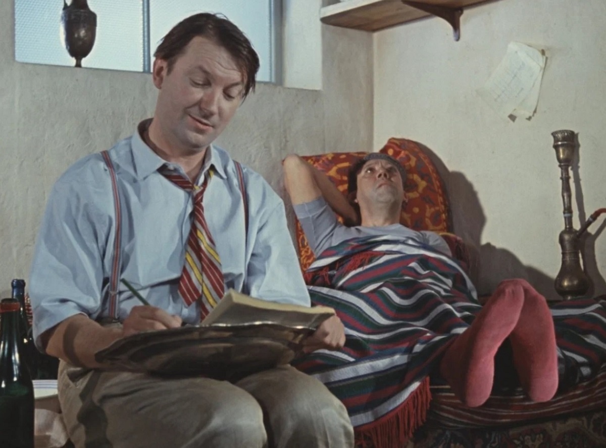 Кадр из комедии СССР «Кавказская пленница, или Новые приключения Шурика» 