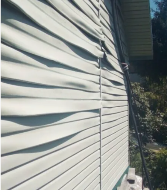 Фото: дом с волнообразным фасадом — из моего архива