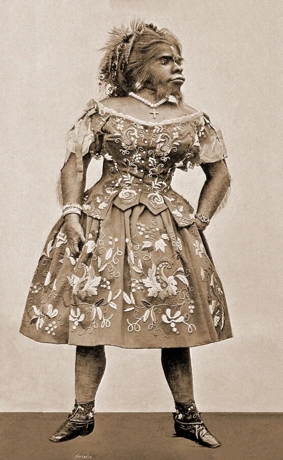 Хулия Пастрана