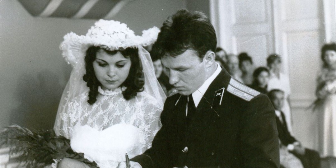 Жёны военных!