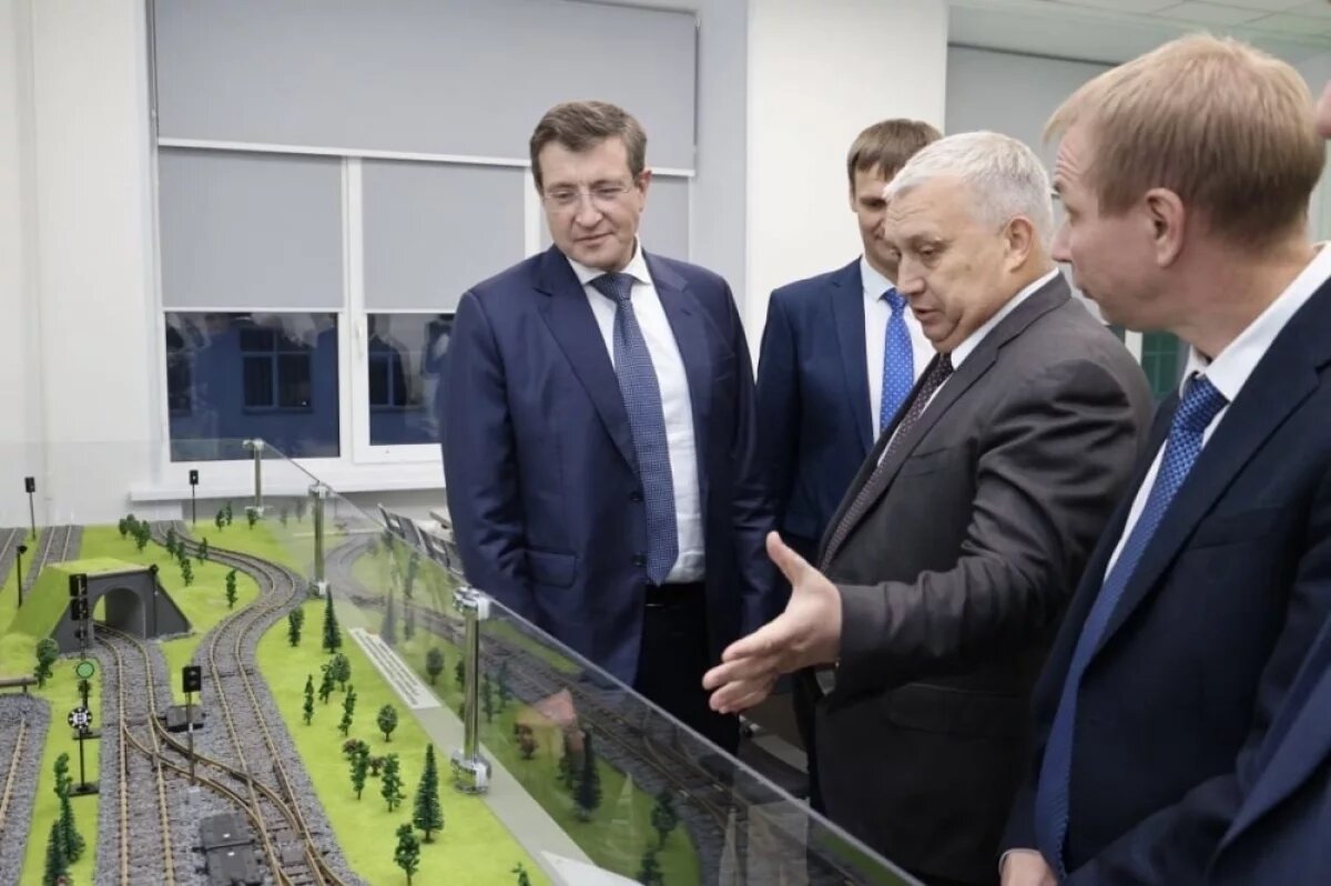    Глебу Никитину представили новый образовательный кластер на базе НИПС