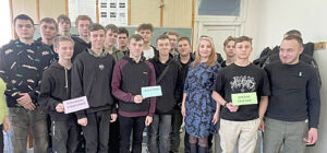 Внеурочная деятельность вместе с заместителем директора И.А. Луговиной. / ФОТО из архива Аксайского технологического техникума Администратор  📷
