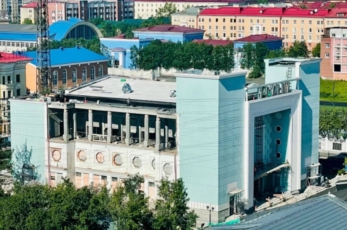    Здание кинотеатра «Родина» в Мурманске могло обрушиться