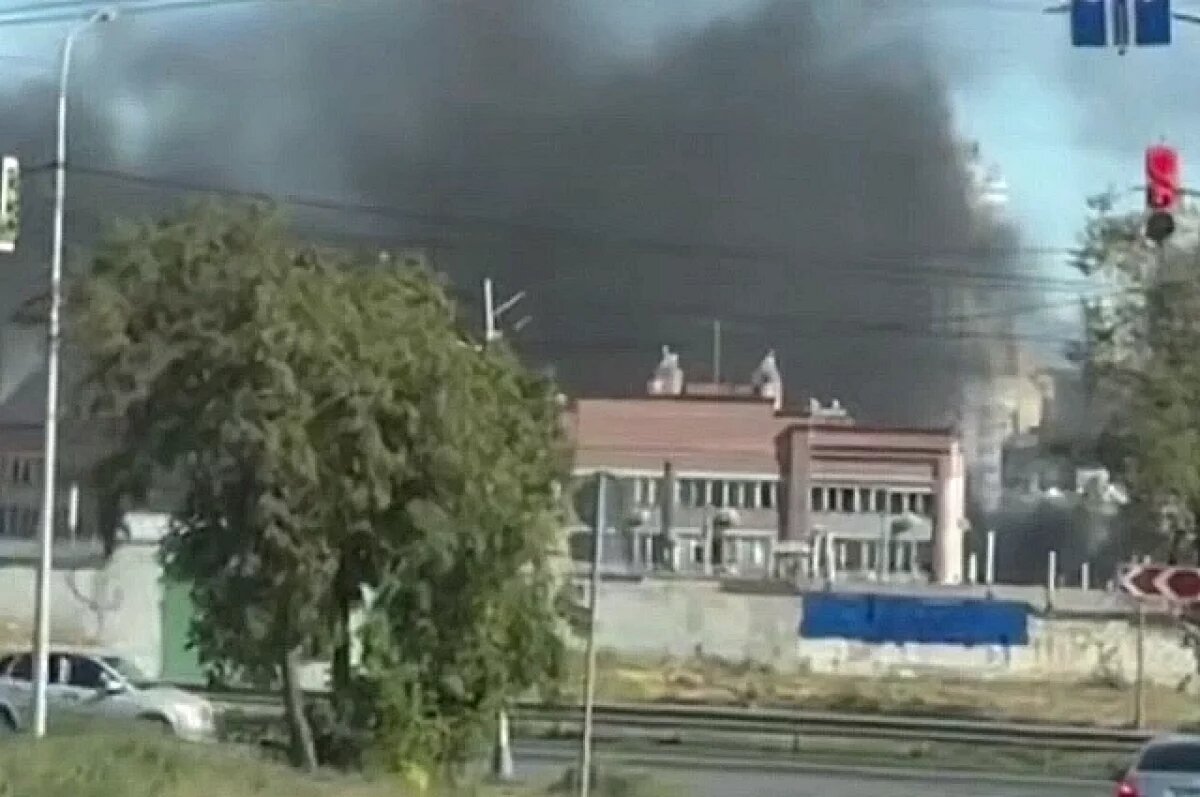    Пожар испугал владельцев гаражного кооператива в Волгограде – видео