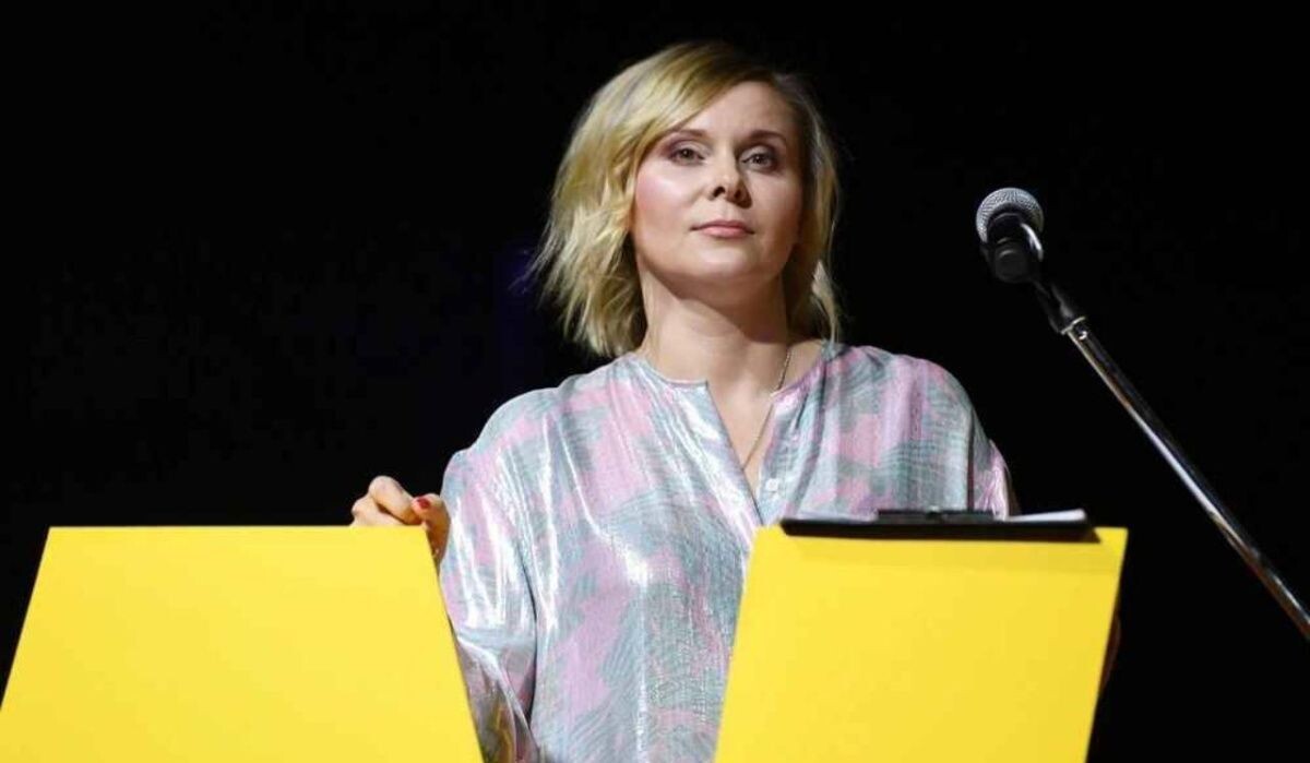     Яна Троянова*. Источник: rg.ru Автор фото: Екатерина Чеснокова