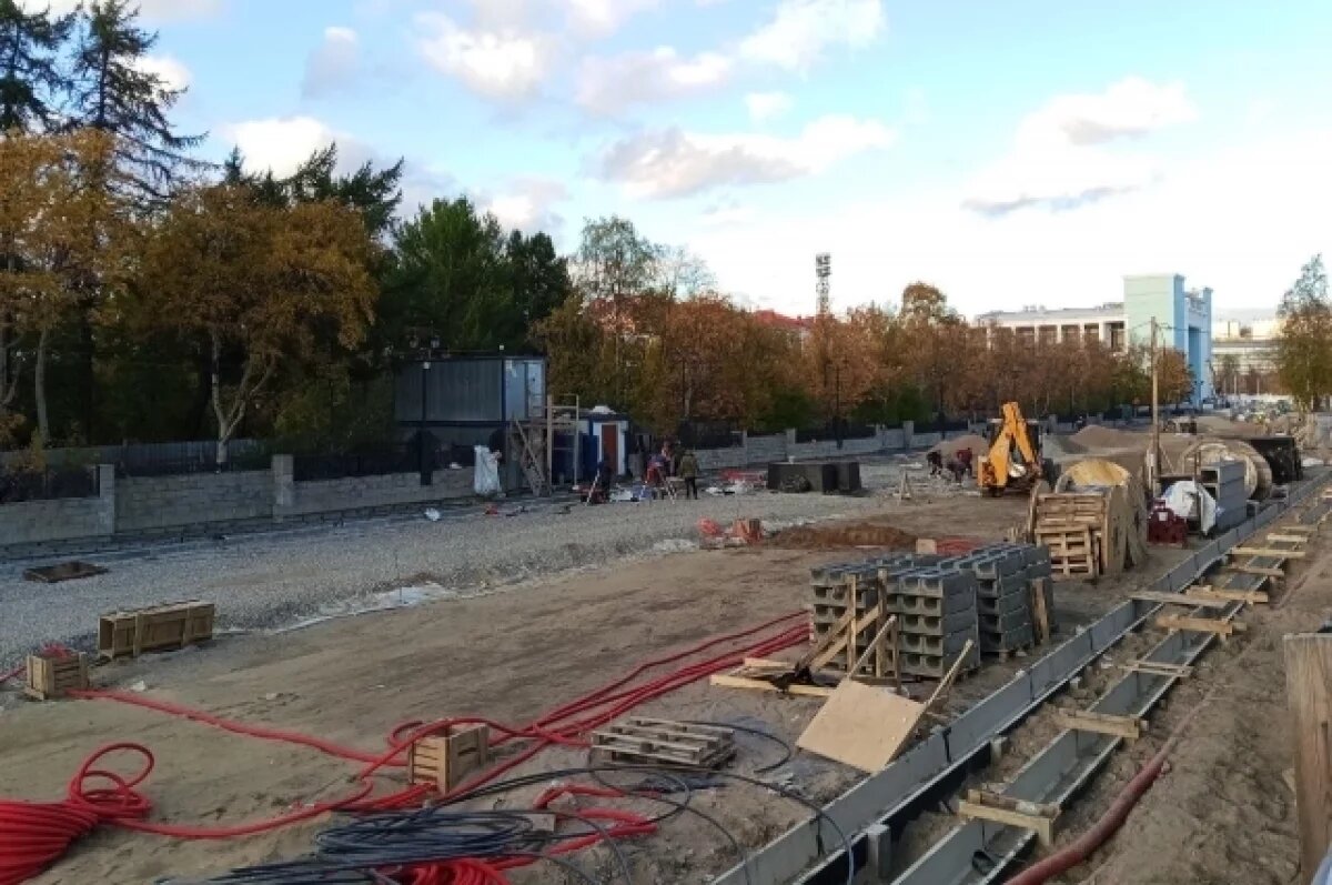    Под улицей Ленинградской в Мурманске в рекордные сроки заменили теплотрассу