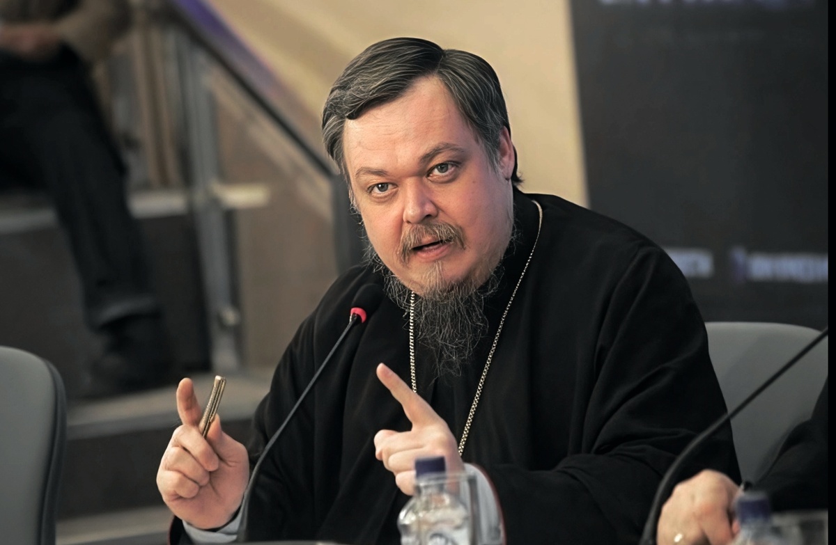 Всеволод Чаплин (1968 — 2020 гг.) — протоиерей, кандидат богословия.