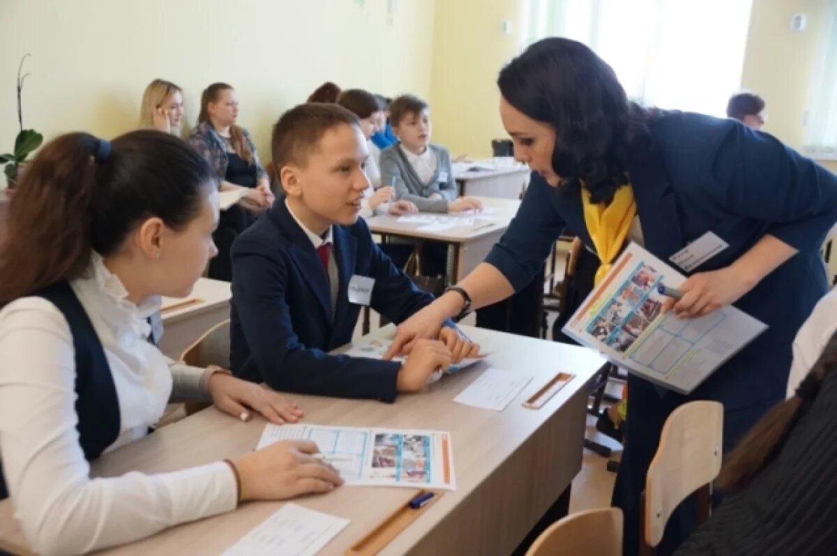    16 тысяч педагогов учат детей в Волгоградской области