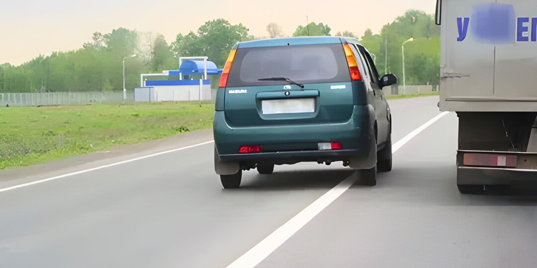 «Ставлю точку в вопросе»: Рассказываю, можно ли завершить обгон через сплошную, если начал через прерывистую