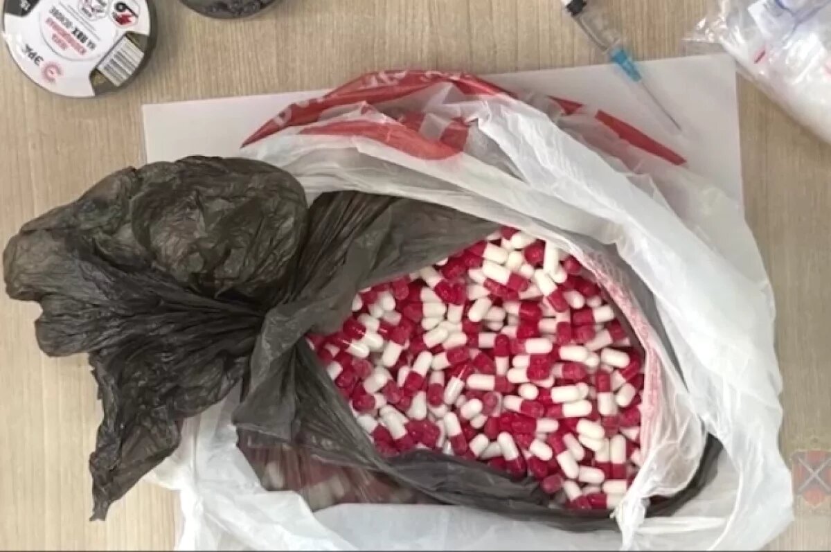    Три бочки прегабалина изъяли в Екатеринбурге волгоградские правоохранители