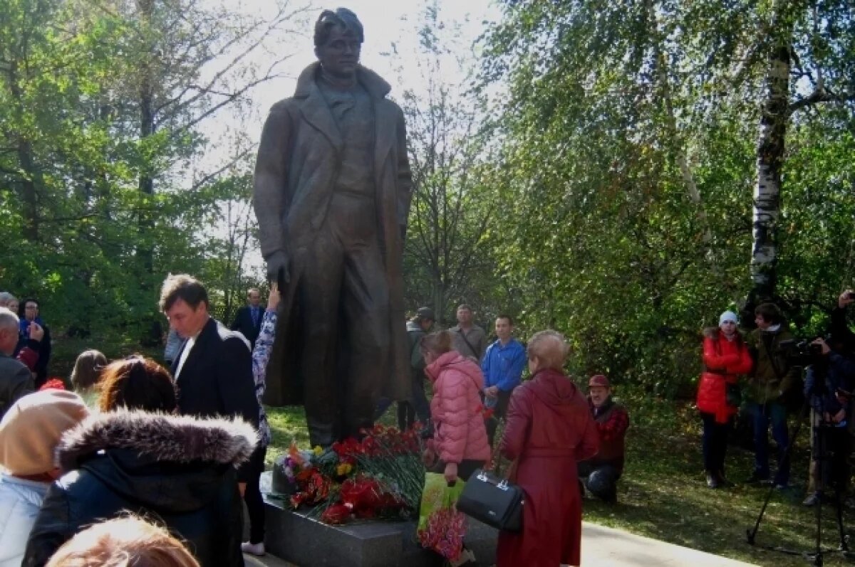 На родине Есенина, в селе Константиново, всегда много гостей – все хотят прочувствовать вдохновляющую силу здешних мест.