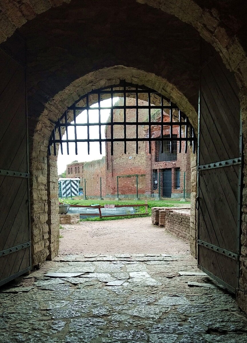 Ворота в крепость