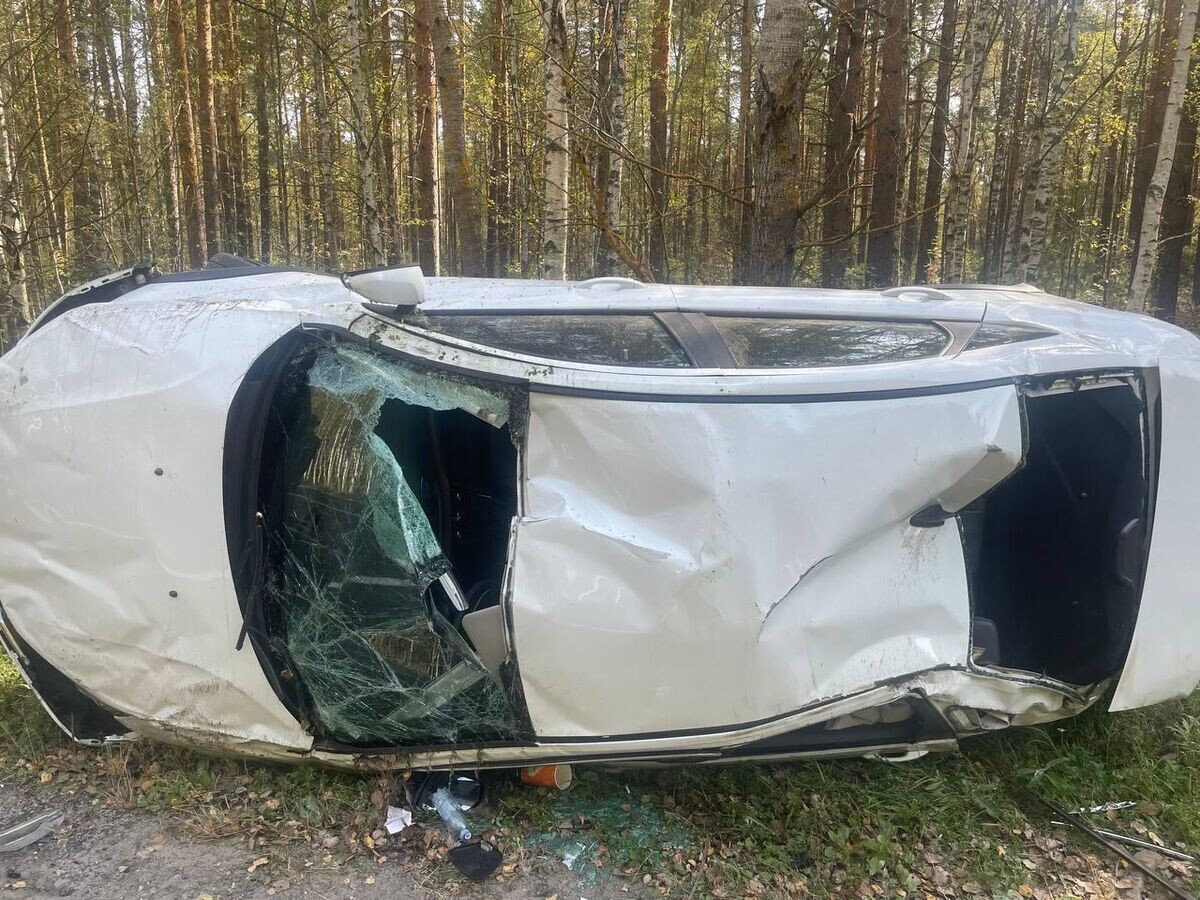    Lada Vesta попала в ДТП под Владимиром© Фото : соцсети