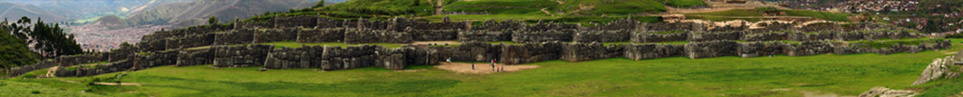 (https://upload.wikimedia.org/wikipedia/commons/4/48/Sacsayhuamán_Décembre_2006_-_Vue_Panoramique_-_Pleine_résolution.jpg )