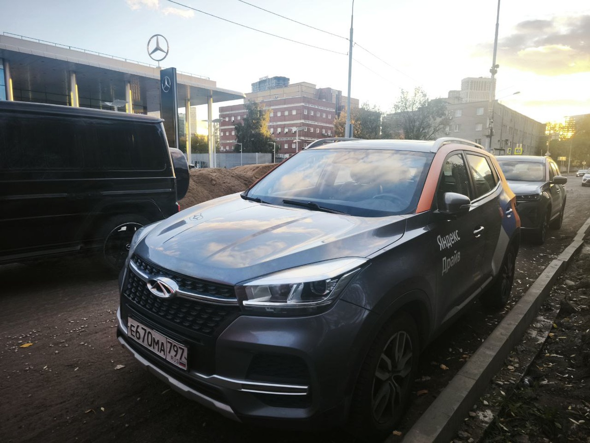 Каршеринговый Chery Tiggo 4 где-то в Москве