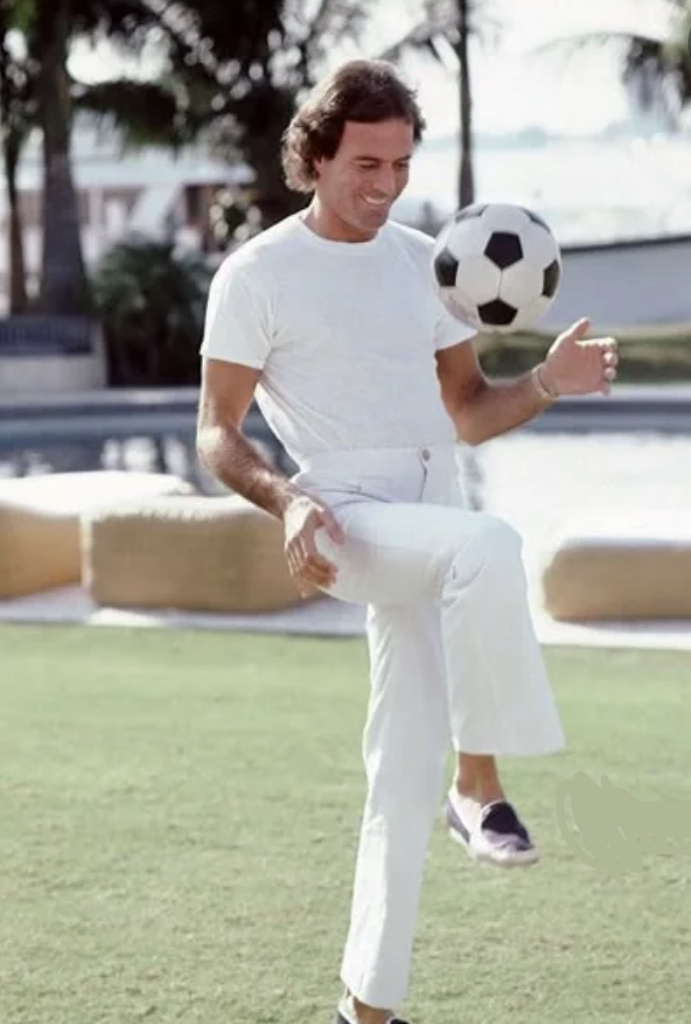 Хулио Иглесиас