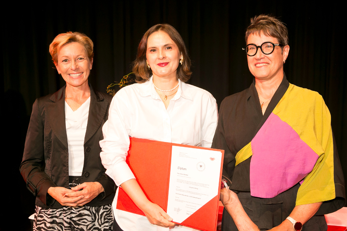 Министр здравоохранения Форарлберга и директор нашего отделения медколледжа.