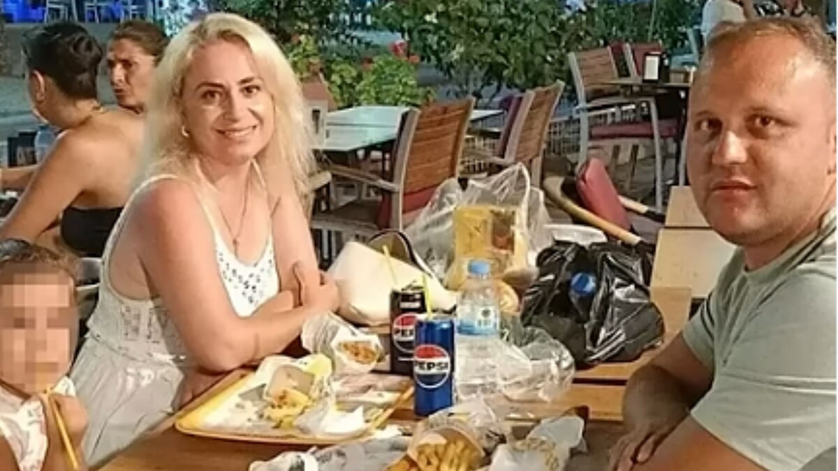 Фото женщмны с мужем и дочерью