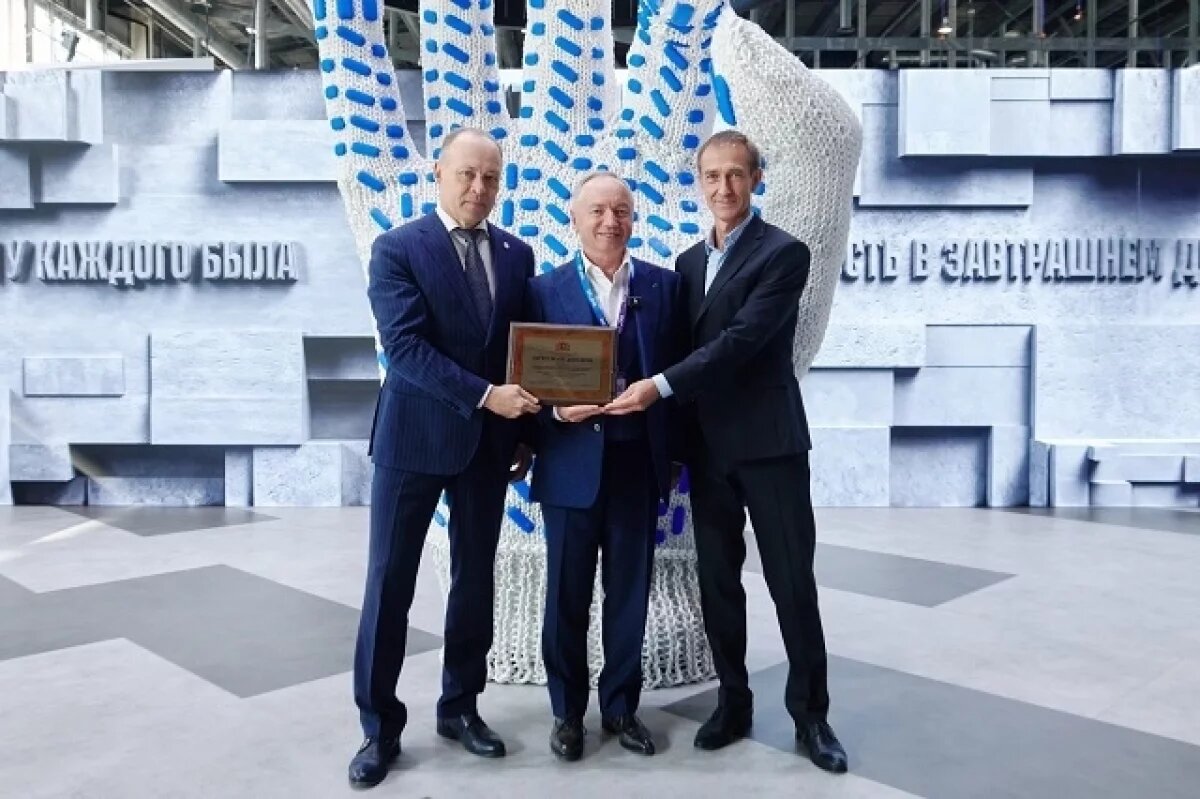    На 100+ Technobuild «Атому» вручили награду свердловского Минпромнауки