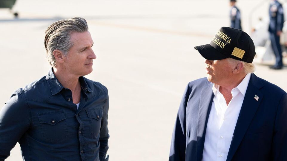    Губернатор Калифорнии Гэвин Ньюсом и президент США Дональд Трамп, Лос-Анджелес, январь 2025 года. White House / www.globallookpress.com