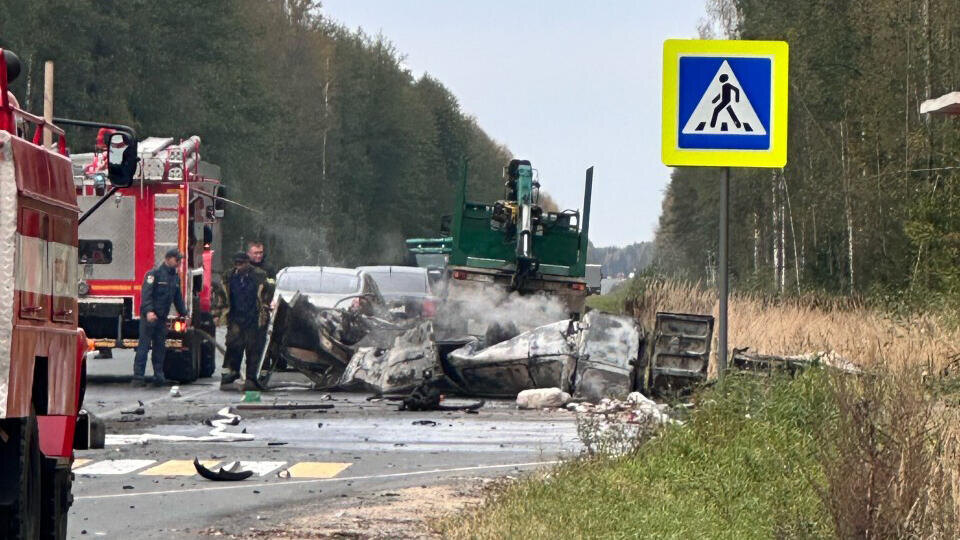     Четыре человека погибли, трое пострадали в ДТП во Владимирской области vk.com/Автолюбители г.Гусь-Хрустальный