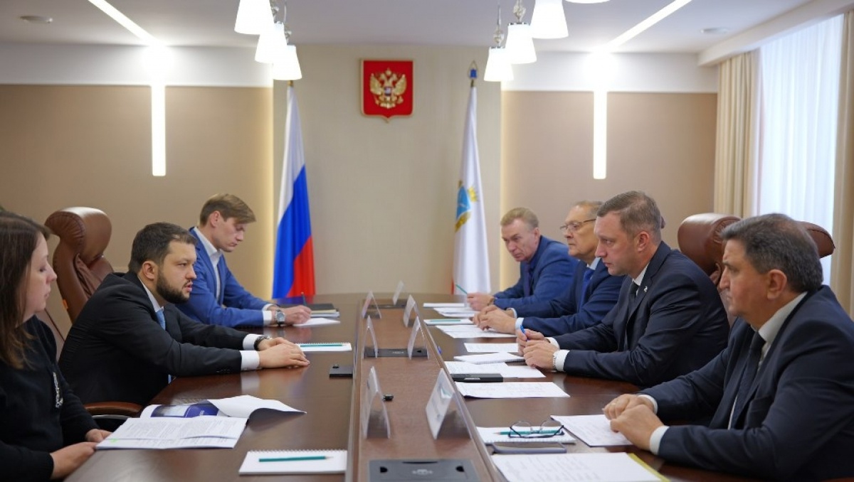    Бусаргин обсудил с главой Росавиации увеличение полетов из СаратоваНовости Саратова и области – Сетевое издание «Репортер64»